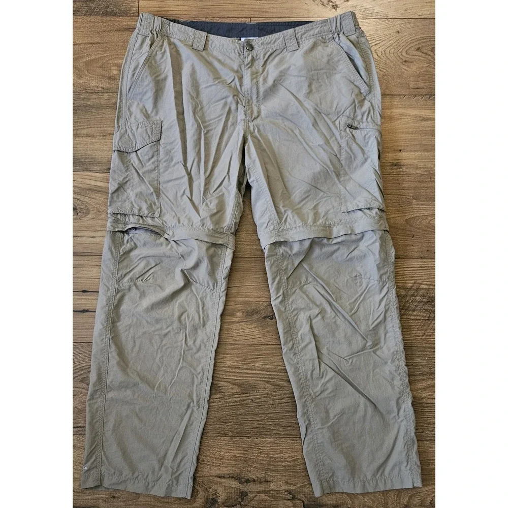 Columbia Men's Size 42x32 Convertible Omni-Shade Cargo Hiking Pants (40x28.5)